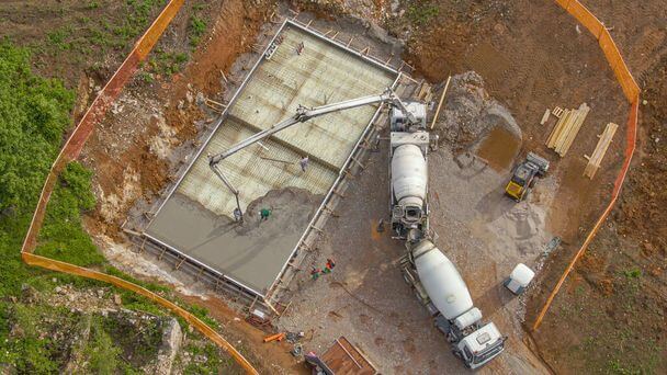 Betonpumpa bérlése: a hatékony betonterítés titka