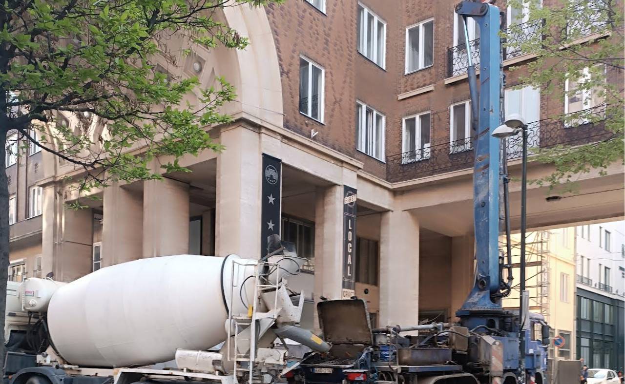 betonrendeles-betonpumpa-rendeles-budapesten-betondimenzio betonrendelés és betonszivattyúzás Budapesten mixerautóval építkezésen